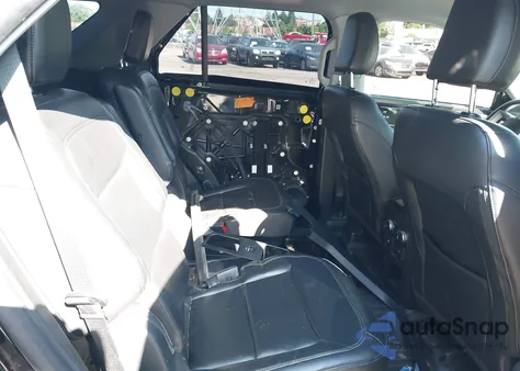 2021 Ford Explorer Xlt from USA, damaged, VIN 1FMSK8DH6MGB10383